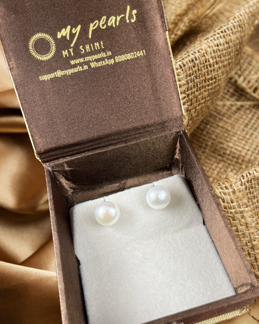 My Pearls 11 mm White Pearl Studs