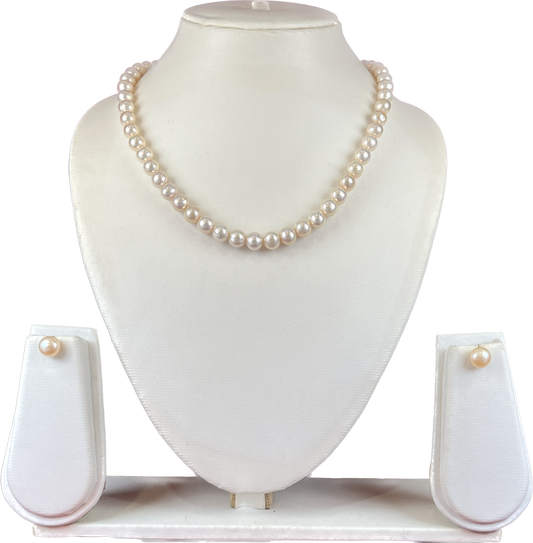 Appealing 8 mm Light Pink Round Real Pearl Set
