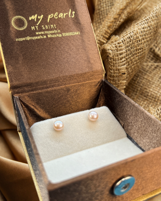 My Pearls 6 mm Pink Pearl Studs