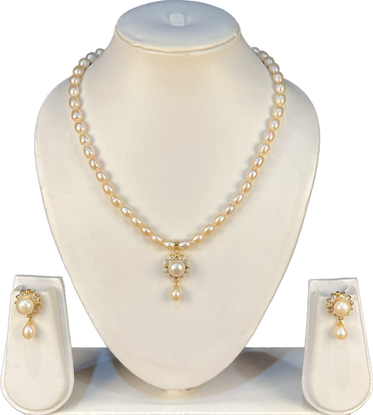 Bliss - 7 mm Pearls Necklace Set
