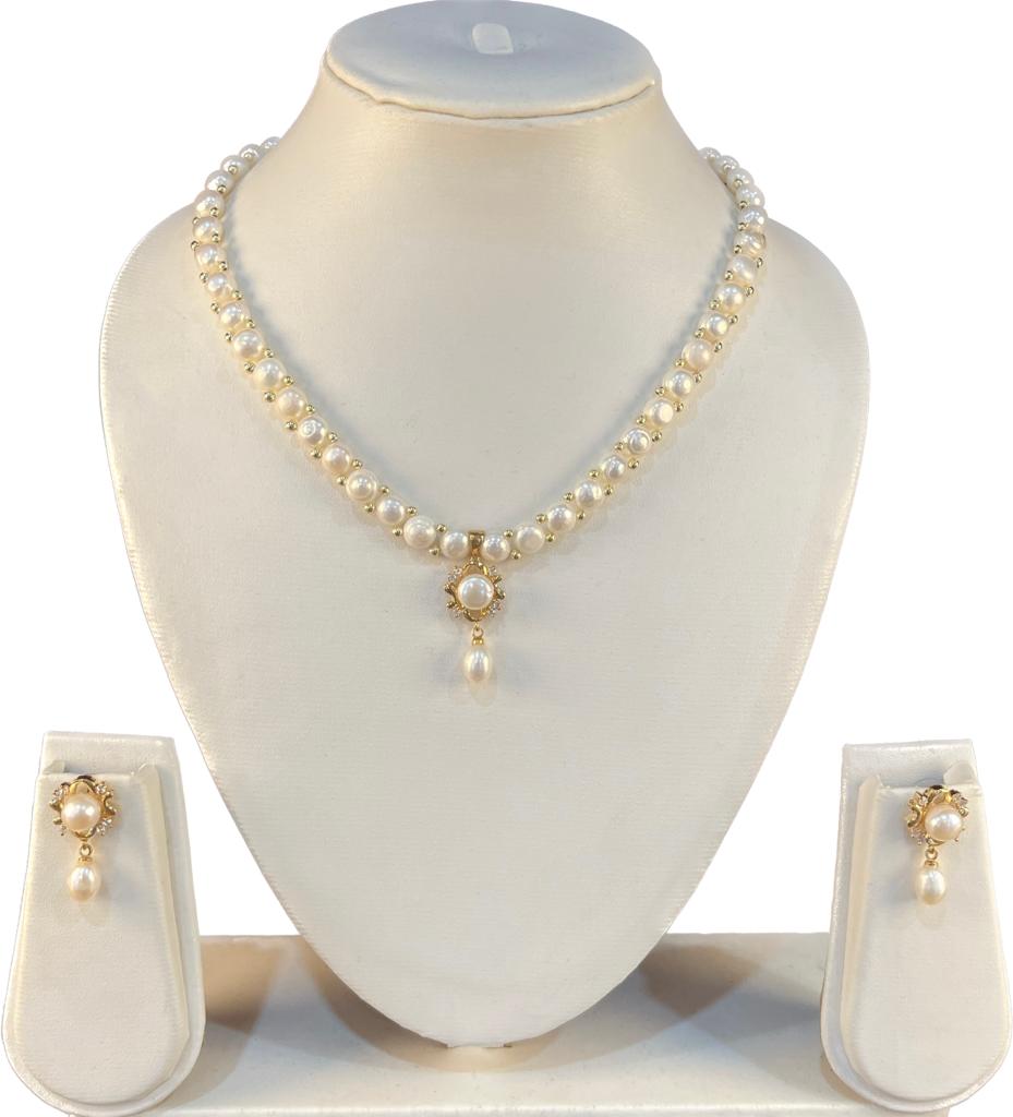 My Pearls Comely Pearl Set with Pendant