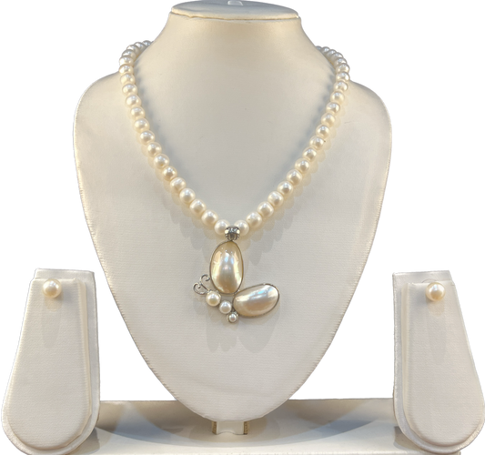 Ceinwen - Modish Freshwater Pearls Single Liner Necklace Set