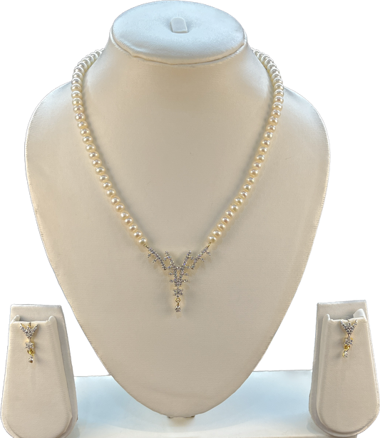 Mohini - Alluring 6 mm Freshwater Pearls Necklace Set