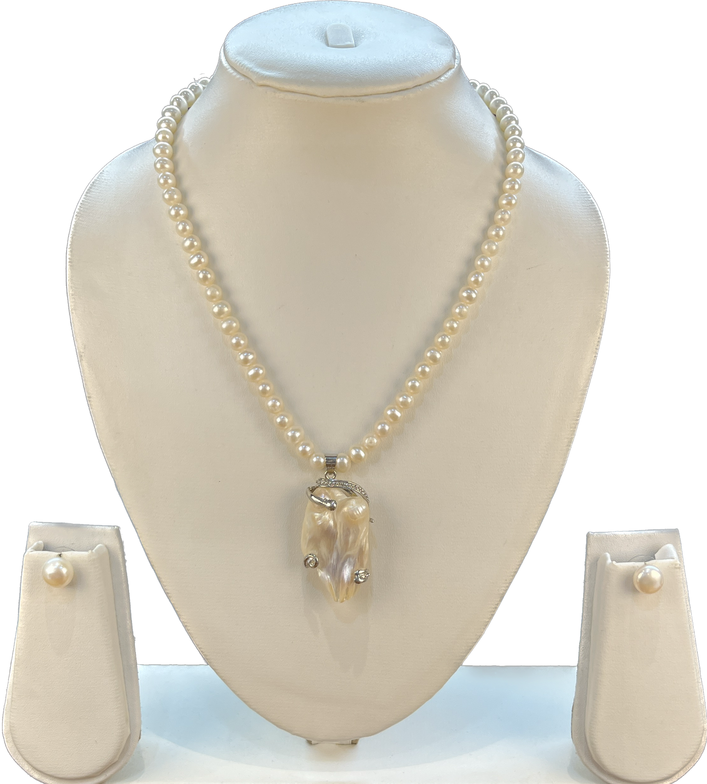 Saphira - 6 mm Pearls Necklace Set